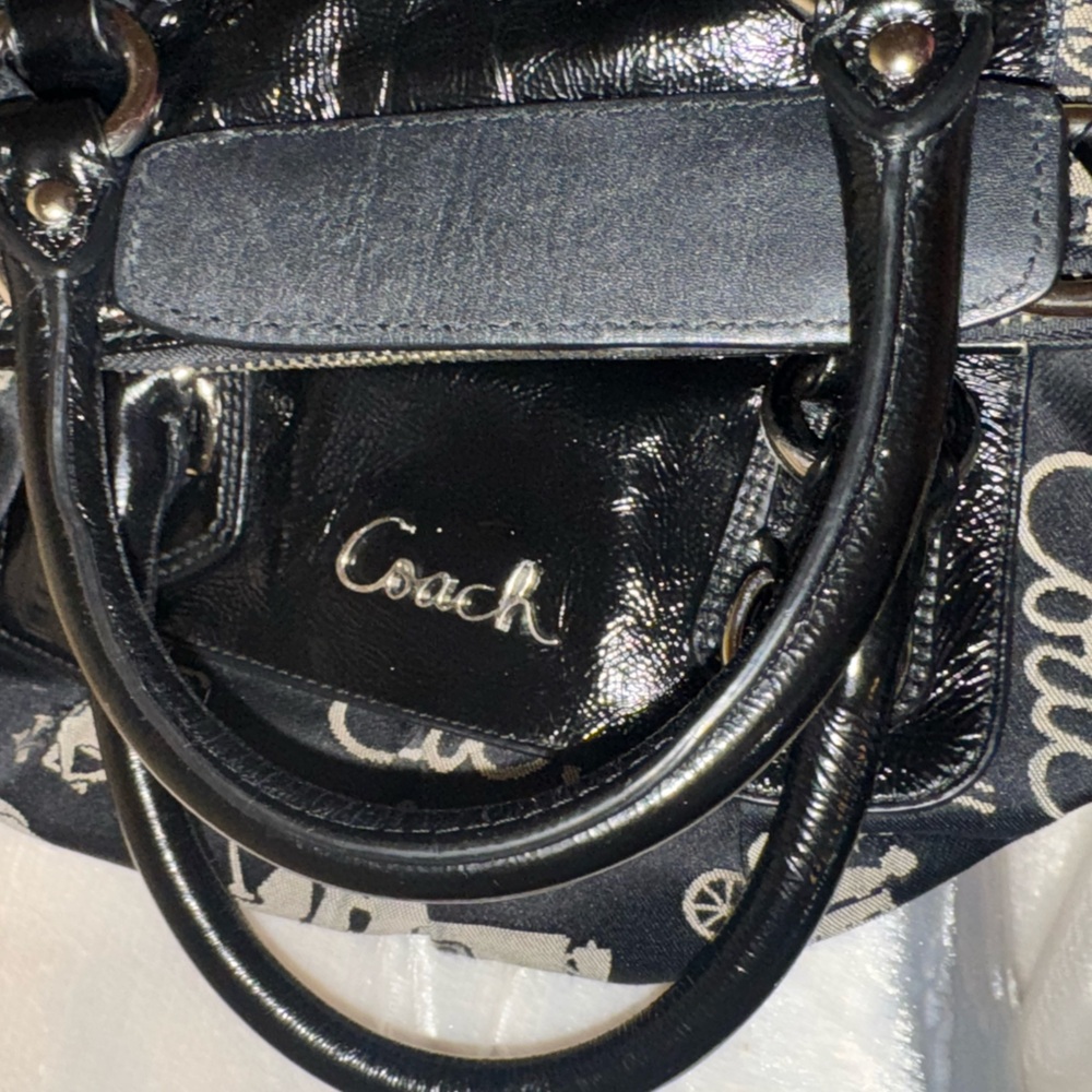 COACH Ashley Horse & Carriage Satchel Handbag w/ Shoulder Strap - Picture 12 of 16